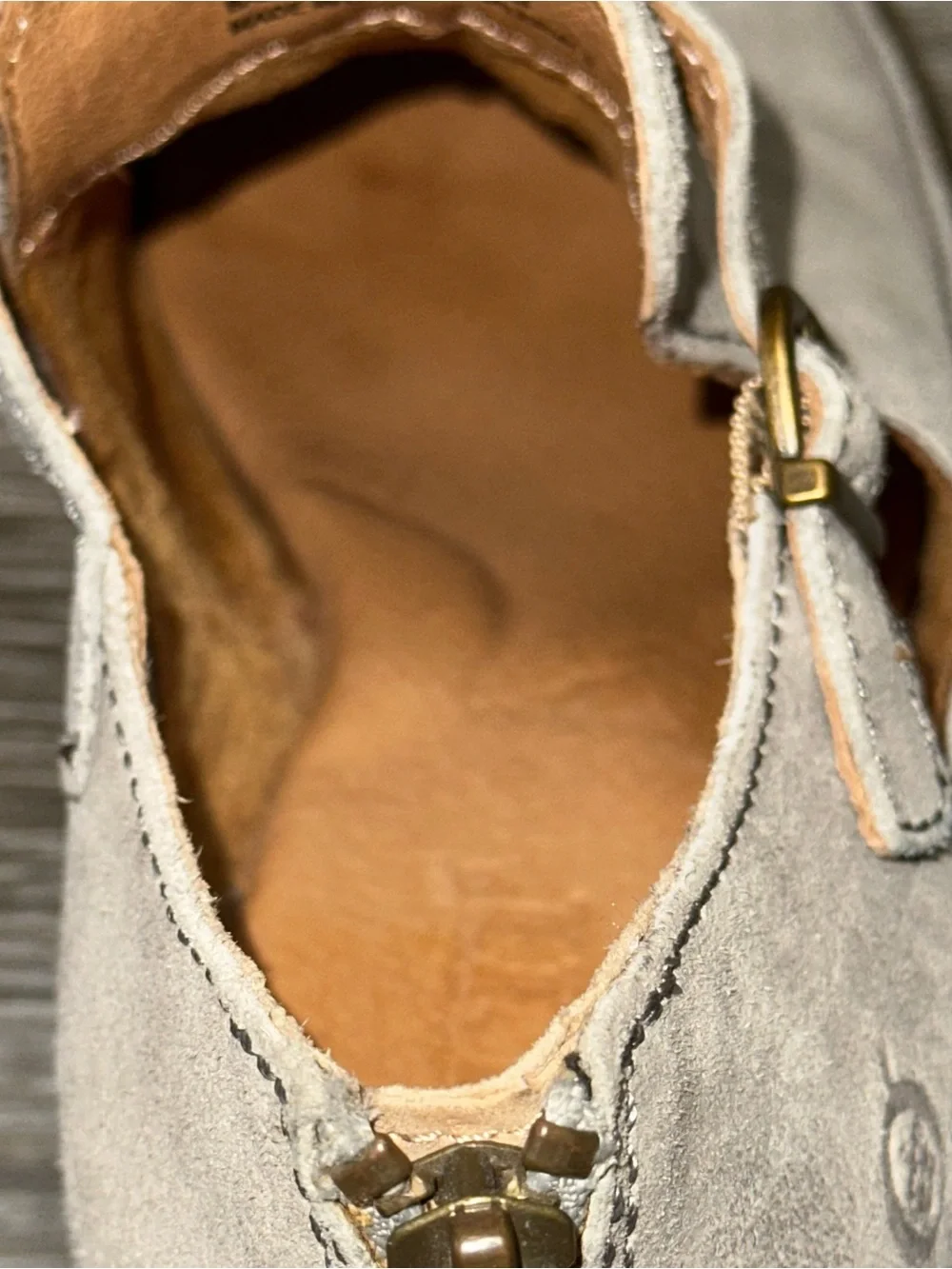 Born Mendocino Women’s 10M Distressed Gray Suede Western Bootie Cut Out Boho